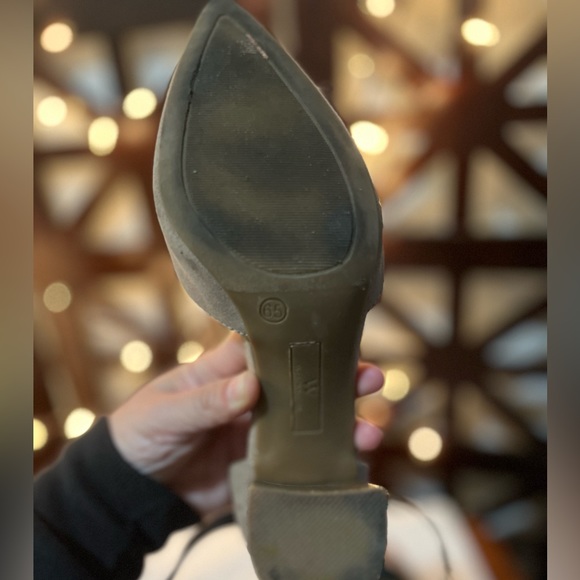 WORTHINGTON nude heels with buckle strap 6.5 - Picture 4 of 5